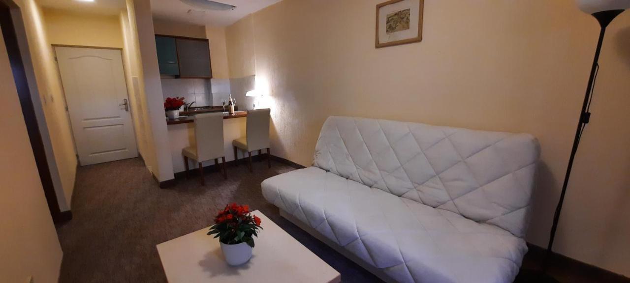 Ambassador Apartments Petrovac エクステリア 写真