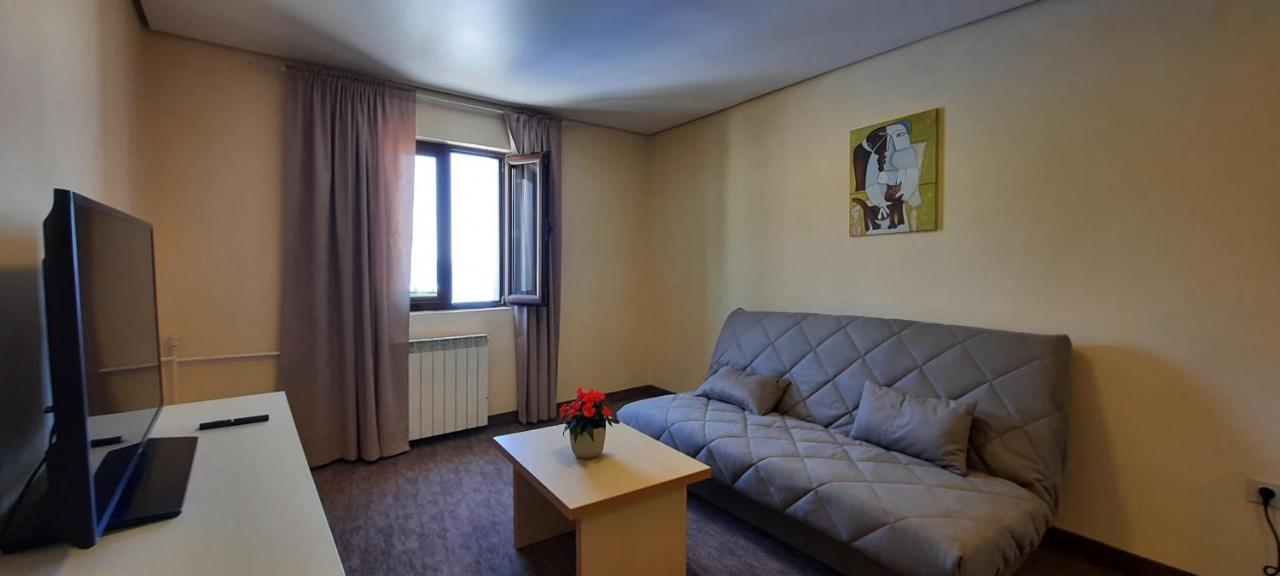 Ambassador Apartments Petrovac エクステリア 写真